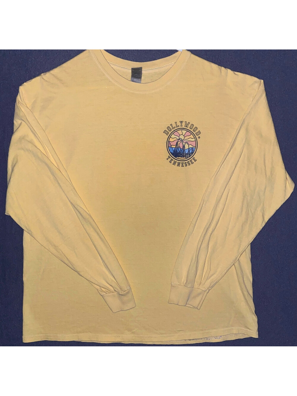 Dollywood Tennessee Shirt Mens XLarge LS Smoky Mountains Tee Fading Dolly Parton